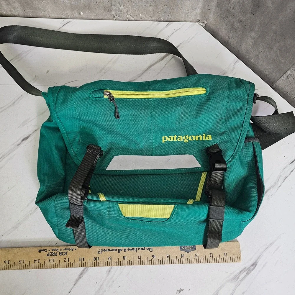 Patagonia mini mass